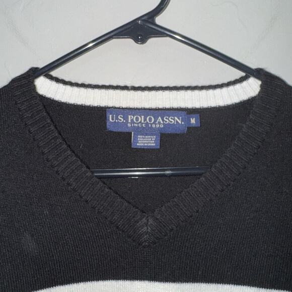 US Polo Assn. Men's M Pullover Sweater V-neck Black White Gray Striped VTUSR5242 - Picture 2 of 7